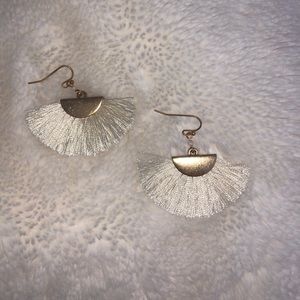 Tassel bottom earrings